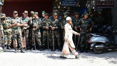 Security personnel in Inderlok on Saturday. (Vipin Kumar/HT photo) Security personnel in Inderlok on Saturday. (Vipin Kumar/HT photo)