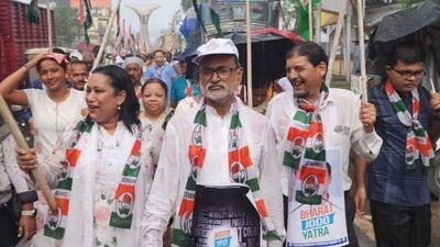 Tripura Pradesh Congress chief Ashish Kumar Saha (centre) (Twitter/@INCIndia) Tripura Pradesh Congress chief Ashish Kumar Saha (centre) (Twitter/@INCIndia)