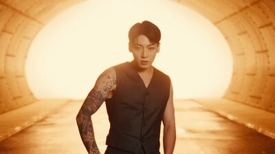 On March 9, BTS' Jungkook logged into his TikTok and followed English artist Jacob Collier, leaving the fans in a daze and confronting the possibility of a new music collab. (YouTube / HYBE Labels) On March 9, BTS' Jungkook logged into his TikTok and followed English artist Jacob Collier, leaving the fans in a daze and confronting the possibility of a new music collab. (YouTube / HYBE Labels)