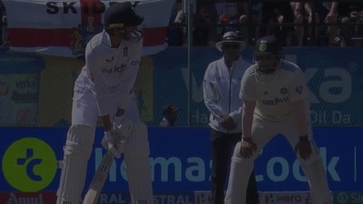 Sarfaraz Khan sledges England No. 10 Shoaib Bashir during 5th Test Sarfaraz Khan sledges England No. 10 Shoaib Bashir during 5th Test