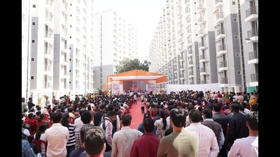 MLA Malihabad Jaya Devi, SUDA director Anil Kumar, city magistrate Siddharth, and SUDA finance controller Sanjeev Gupta were present during the inauguration event. (Sourced) MLA Malihabad Jaya Devi, SUDA director Anil Kumar, city magistrate Siddharth, and SUDA finance controller Sanjeev Gupta were present during the inauguration event. (Sourced)