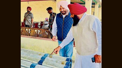 MP Ravneet Bittu after launching the project on Sunday. (HT Photo) MP Ravneet Bittu after launching the project on Sunday. (HT Photo)