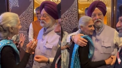 Union Minister Hardeep Singh Puri and his friend from DU. (Instagram/@hardeepspuri) Union Minister Hardeep Singh Puri and his friend from DU. (Instagram/@hardeepspuri)