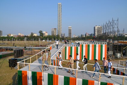 Police officers check security arrangements at Brigade Parade Ground ahead of West Bengal chief minister and Trinamool Congress supremo Mamata Banerjee's 'Janagarjan Sabha' rally, (PTI) Police officers check security arrangements at Brigade Parade Ground ahead of West Bengal chief minister and Trinamool Congress supremo Mamata Banerjee's 'Janagarjan Sabha' rally, (PTI)