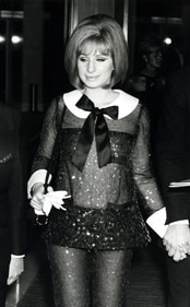 Barbra Streisand's look in black shimmer outfit made it to the most fashionable Oscar moments. (Getty images) Barbra Streisand's look in black shimmer outfit made it to the most fashionable Oscar moments. (Getty images)