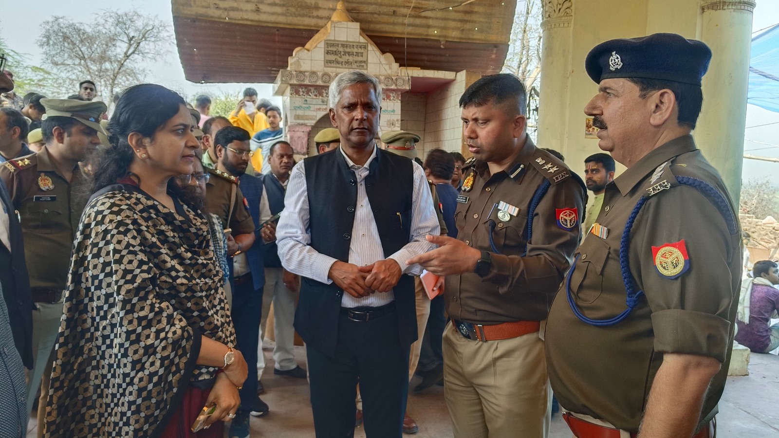 Dateline Barsana: Dist admn reviews preparations for Lathamaar Holi - Vimarsana News