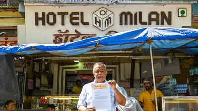 Targeted by BMC for complaining against hawkers outside KEM, alleges restaurant operator Targeted by BMC for complaining against hawkers outside KEM, alleges restaurant operator