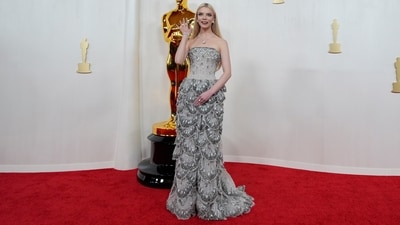 Anya Taylor-Joy wowed in a Christian Dior Haute Couture gown at the Oscars red carpet. The custom look bedazzled with petal layers is inspired by Botticelli's Birth of Venus. The look was accessorized with Tiffany & Co. jewellery. (Ashley Landis/Invision/AP) Anya Taylor-Joy wowed in a Christian Dior Haute Couture gown at the Oscars red carpet. The custom look bedazzled with petal layers is inspired by Botticelli's Birth of Venus. The look was accessorized with Tiffany & Co. jewellery. (Ashley Landis/Invision/AP)