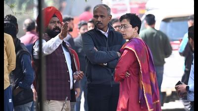 Delhi water minister Atishi on Monday directed chief secretary Naresh Kumar to resolve all complaints related to the overflow of sewage, water contamination, and water pipeline leaks by Friday, March 15. (Sanchit Khanna/ HT Photo) Delhi water minister Atishi on Monday directed chief secretary Naresh Kumar to resolve all complaints related to the overflow of sewage, water contamination, and water pipeline leaks by Friday, March 15. (Sanchit Khanna/ HT Photo)