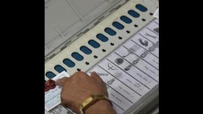 Haryana chief electoral officer (CEO) Anurag Agarwal on Monday said that the Election Commission (EC) has signed a memorandum of understanding (MOU) with the Indian Banks’ Association (IBA) and the department of posts to amplify its voter outreach and awareness efforts ahead of the Lok Sabha elections. (HT File Photo/ Representational image)