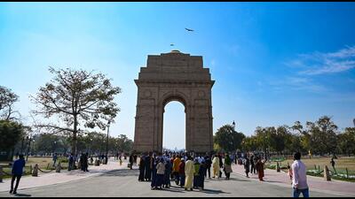 Last year, the maximum temperature crossed 30°C for the first time on February 19. (HT File) Last year, the maximum temperature crossed 30°C for the first time on February 19. (HT File)