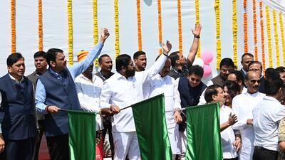 Mumbai, India. Mar 11,2024: Worli to Marine Drive 9.5 kilometres of the 10.58-kilometre Dharmveer Swarajya Rakshak Chhatrapati Sambhaji Maharaj Road (Coastal Road) inaugurated by Maharashtra Chief minister Eknath Shinde along with deputy chief ministers Devendra Fadnavis and Ajit Pawar in Mumbai. coastal road will be opened to traffic for the public on Tuesday morning. Mar 11,2024.(Photo by Raju Shinde/HT Photo) Mumbai, India. Mar 11,2024: Worli to Marine Drive 9.5 kilometres of the 10.58-kilometre Dharmveer Swarajya Rakshak Chhatrapati Sambhaji Maharaj Road (Coastal Road) inaugurated by Maharashtra Chief minister Eknath Shinde along with deputy chief ministers Devendra Fadnavis and Ajit Pawar in Mumbai. coastal road will be opened to traffic for the public on Tuesday morning. Mar 11,2024.(Photo by Raju Shinde/HT Photo)