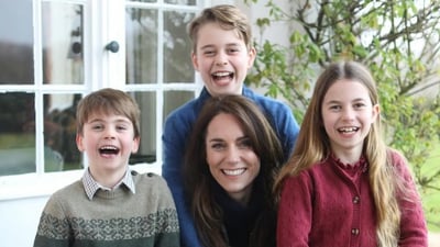 Kate Middleton poses alongside her three children in latest picture (Instagram) Kate Middleton poses alongside her three children in latest picture (Instagram)