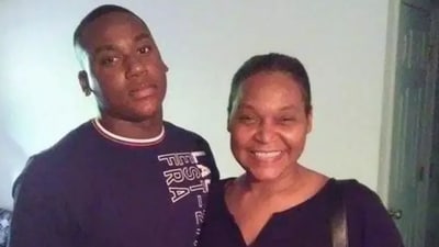 Jaylen Johnson, 25, was charged with voluntary manslaughter and armed criminal action after he accidentally shot his mother. (X@monpapa2016) Jaylen Johnson, 25, was charged with voluntary manslaughter and armed criminal action after he accidentally shot his mother. (X@monpapa2016)