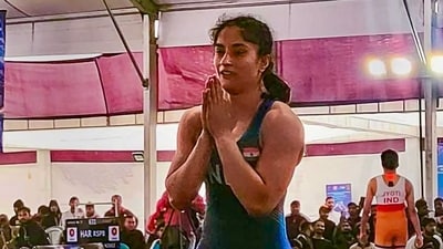 Vinesh Phogat booked her ticket to the Olympics qualifiers Vinesh Phogat booked her ticket to the Olympics qualifiers