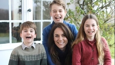 The image showed the Princess looking happy and healthy, alongside her children. (Prince of Wales/Kensington Palace) The image showed the Princess looking happy and healthy, alongside her children. (Prince of Wales/Kensington Palace)