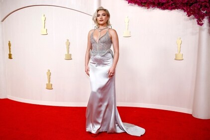 Florence Pugh in a sculpted, sparkly Del Core design (Photo: Reuters) Florence Pugh in a sculpted, sparkly Del Core design (Photo: Reuters)