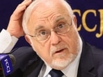 A group of US diplomats ended their Saudi Arabia visit when the Jewish chair was asked to remove his kippah.