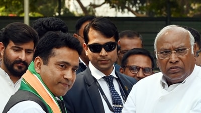 New Delhi, India - March 11, 2024: Churu MP Rahul Kaswan joined Congress in the presence of party president Mallikarjun Kharge at Kharge's residence in New Delhi, India, on Monday, March 11, 2024. (Photo by Arvind Yadav/ Hindustan Times) New Delhi, India - March 11, 2024: Churu MP Rahul Kaswan joined Congress in the presence of party president Mallikarjun Kharge at Kharge's residence in New Delhi, India, on Monday, March 11, 2024. (Photo by Arvind Yadav/ Hindustan Times)