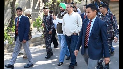 Heavy police force was deployed and barricades were installed outside Bittu’s official residence on Tuesday morning. (HT Photo) Heavy police force was deployed and barricades were installed outside Bittu’s official residence on Tuesday morning. (HT Photo)