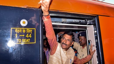 BJP MP Sanjay Seth flashes victory sign during Ranchi-Varanasi Vande Bharat train's flag-off by PM Narendra Modi. (PTI)