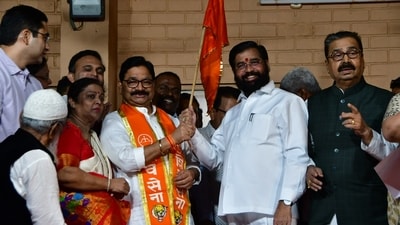 Maharashtra's changing equations: Shiv Sena UBT MLA Ravindra Waikar joined Shiv Sena Eknath Shinde faction at Varsha bunglow on Sunday. (Bhushan Koyande/HT Photo) Maharashtra's changing equations: Shiv Sena UBT MLA Ravindra Waikar joined Shiv Sena Eknath Shinde faction at Varsha bunglow on Sunday. (Bhushan Koyande/HT Photo)