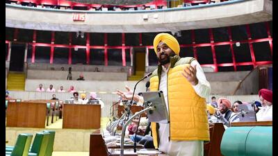 Speaking during zero hour, CM Mann accused Centre of not involving state govt while inaugurating projects in Punjab. (Ravi Kumar/HT) Speaking during zero hour, CM Mann accused Centre of not involving state govt while inaugurating projects in Punjab. (Ravi Kumar/HT)