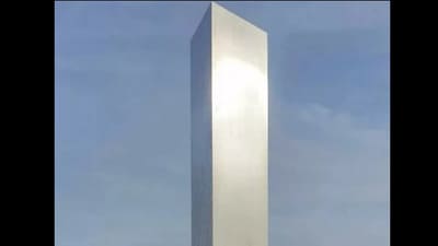Snapshot of the monolith spotted in the UK. (X/@NickHintonn) Snapshot of the monolith spotted in the UK. (X/@NickHintonn)