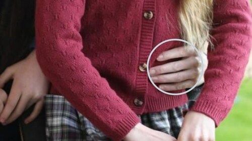 Missing wedding ring on Kate Middleton's left hand. (Instagram/@princeandprincessofwales) Missing wedding ring on Kate Middleton's left hand. (Instagram/@princeandprincessofwales)
