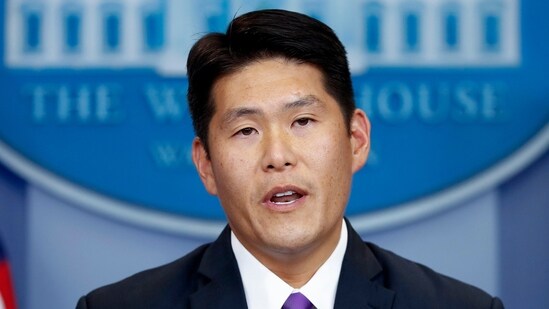 Robert Hur sis et to testify on Joe Biden's classified docs case as private citizen (AP Photo/Alex Brandon, File) (AP)