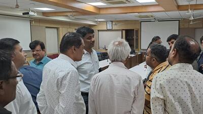 A meeting was held at Van Bhavan in the Gokhalenagar area at Senapati Bapat Road by the Pune Forest Department, and citizens from across the city attended the meeting. (HT PHOTO) A meeting was held at Van Bhavan in the Gokhalenagar area at Senapati Bapat Road by the Pune Forest Department, and citizens from across the city attended the meeting. (HT PHOTO)