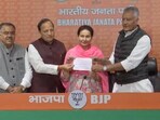 Patiala MP Preneet Kaur joins BJP (ANI) Patiala MP Preneet Kaur joins BJP (ANI)
