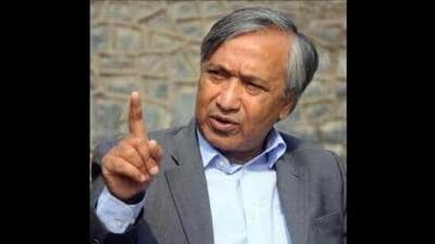 CPIM leader MY Tarigami said that the move of the railways to conduct a survey through the apple belt should not be ‘reckless’. (HT File)