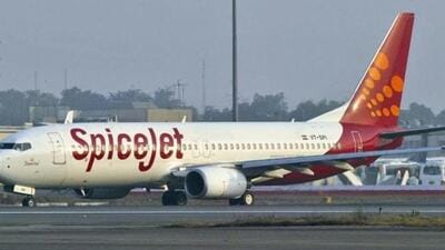 Currently, SpiceJet has more than 30 planes in its fleet (Representative Photo) Currently, SpiceJet has more than 30 planes in its fleet (Representative Photo)