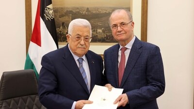 In a statement announcing the appointment, Abbas asked Mustafa to put together plans to re-unify adminstration in the West Bank and Gaza, lead reforms in the government, security services and economy and fight corruption. (X) In a statement announcing the appointment, Abbas asked Mustafa to put together plans to re-unify adminstration in the West Bank and Gaza, lead reforms in the government, security services and economy and fight corruption. (X)