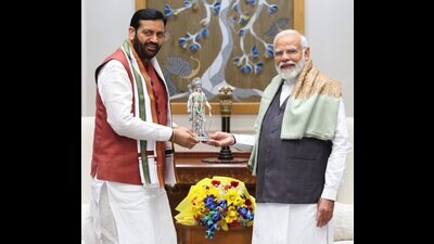 Prime Minister Narendra Modi being presented a memento by Haryana chief minister Nayab Singh Saini on Thursday. (PTI) Prime Minister Narendra Modi being presented a memento by Haryana chief minister Nayab Singh Saini on Thursday. (PTI)