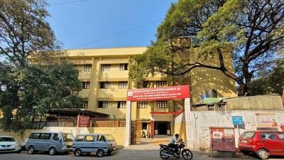 Pune municipal commissioner Vikram Kumar has distributed ₹137 crore allocated for the PMC-run Atal Bihari Vajpayee Medical College project to wards. (HT FILE) Pune municipal commissioner Vikram Kumar has distributed ₹137 crore allocated for the PMC-run Atal Bihari Vajpayee Medical College project to wards. (HT FILE)