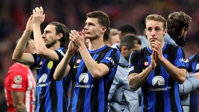 Inter Milan's Benjamin Pavard and Davide Frattesi look dejected after the match (REUTERS)