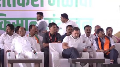 Congress leader Rahul Gandhi was joined by NCP's Sharad Pawar and Shiv Sena (UBT)'s Sanjay Raut for a farmers' meet in Maharashtra's Nashik as part of the Bharat Jodo Nyay Yatra. (X/INC) Congress leader Rahul Gandhi was joined by NCP's Sharad Pawar and Shiv Sena (UBT)'s Sanjay Raut for a farmers' meet in Maharashtra's Nashik as part of the Bharat Jodo Nyay Yatra. (X/INC)