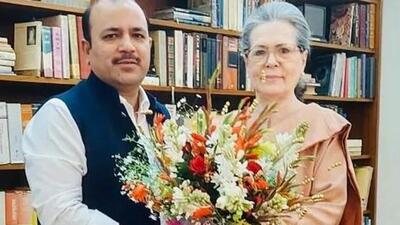Sitting BSP MP Danish Ali met Congress’ parliamentary wing chief Sonia Gandhi on Thursday. (X/Kunwar Danish Ali)