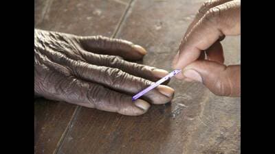 UP CEO Navdeep Rinwa was addressing a meeting of the State Level SVEEP Core Committee. (For Representation) UP CEO Navdeep Rinwa was addressing a meeting of the State Level SVEEP Core Committee. (For Representation)