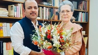 A picture from Danish Ali's meeting with Sonia Gandhi. (X/Kunwar Danish Ali) A picture from Danish Ali's meeting with Sonia Gandhi. (X/Kunwar Danish Ali)