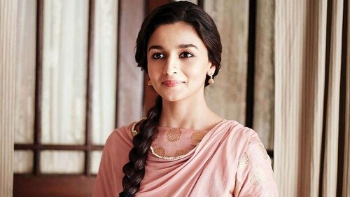 Alia Bhatt played Sehmat in Raazi. Alia Bhatt played Sehmat in Raazi.