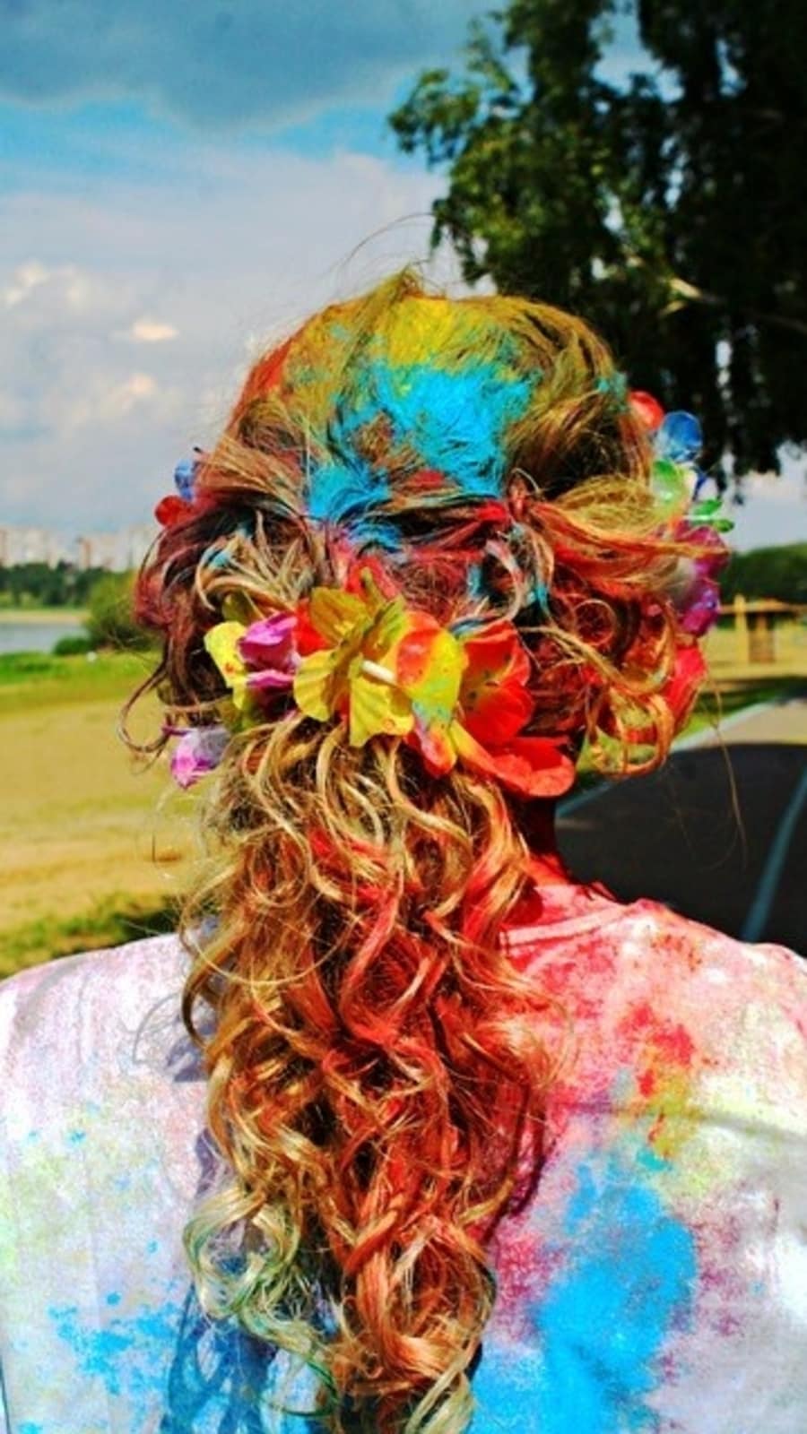 bright-hair-2579704_640