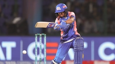 Chasing 136, MI were bowled out for 130/6 in 20 overs. Harmanpreet Kaur was her side's top-scorer with a knock of 33 off 30 balls. (Women's Premier League (WPL) - X) Chasing 136, MI were bowled out for 130/6 in 20 overs. Harmanpreet Kaur was her side's top-scorer with a knock of 33 off 30 balls. (Women's Premier League (WPL) - X)