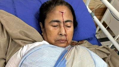Mamata had a cerebral concussion and had a sharp cut on her forehead and nose, doctors said. (PTI) Mamata had a cerebral concussion and had a sharp cut on her forehead and nose, doctors said. (PTI)