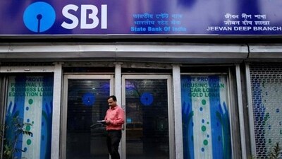 On Tuesday evening, the State Bank of India (SBI) provided the Election Commission with information regarding the acquisition and redemption of electoral bonds. (File photo) On Tuesday evening, the State Bank of India (SBI) provided the Election Commission with information regarding the acquisition and redemption of electoral bonds. (File photo)