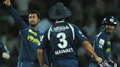 Pragyan Ojha joined RP Singh next year to win the Orange Cap after picking up 21 wickets from 16 games for the Chargers (AFP) Pragyan Ojha joined RP Singh next year to win the Orange Cap after picking up 21 wickets from 16 games for the Chargers (AFP)