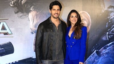 Actor Kiara Advani, who is married to Sidharth Malhotra, was at the Yodha screening in Mumbai on Thursday to show her support to her husband and the team of Yodha. Kiara looked stunning in a blue suit, while Sidharth kept it casual in a black jacket and jeans. 