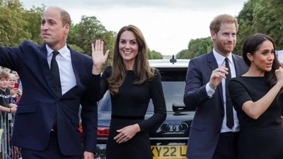 Prince Harry and Meghan Markle, the Duke and Duchess of Sussex, made a surprise appearance outside Windsor Castle with Prince William and Kate Middleton, the new Prince and Princess of Wales, to view the public tributes to the late Queen Elizabeth II. The brothers, with their wives, waved at the well-wishers on the Long Walk at Windsor Castle on September 11, 2022 (IST). (AFP) Prince Harry and Meghan Markle, the Duke and Duchess of Sussex, made a surprise appearance outside Windsor Castle with Prince William and Kate Middleton, the new Prince and Princess of Wales, to view the public tributes to the late Queen Elizabeth II. The brothers, with their wives, waved at the well-wishers on the Long Walk at Windsor Castle on September 11, 2022 (IST). (AFP)